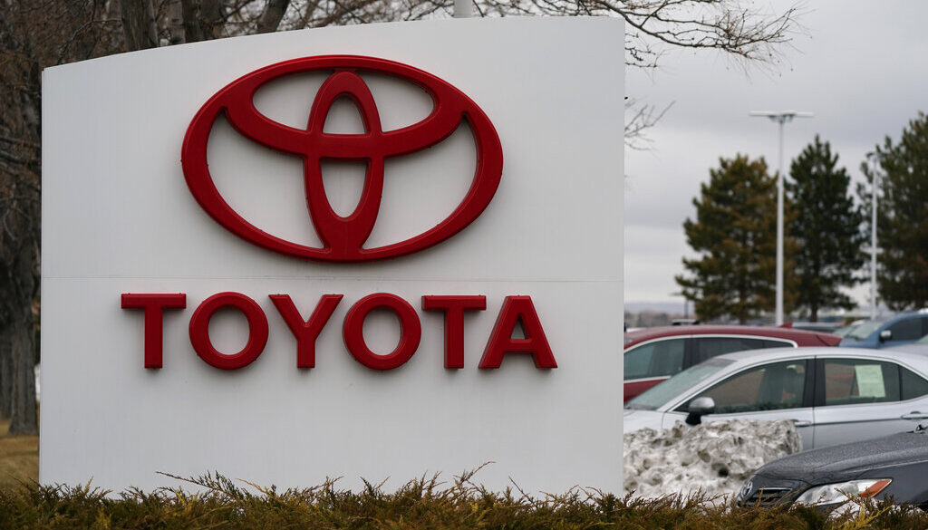 toyota logo
