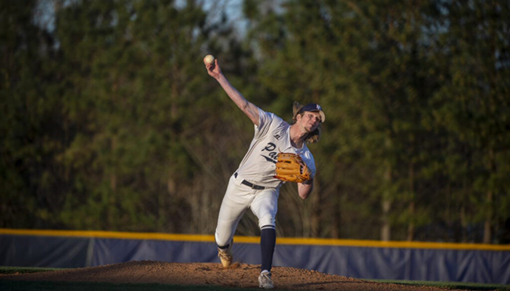 Luke Thomas baseball pitching 2022