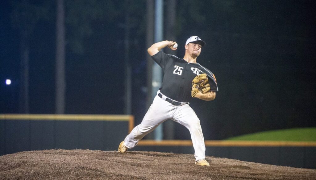 Post 45 Robert Garner pitches in state tourney2022