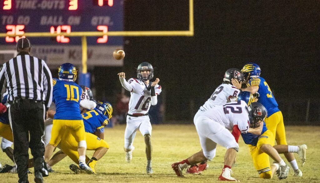 PG football Andrew Canter throws