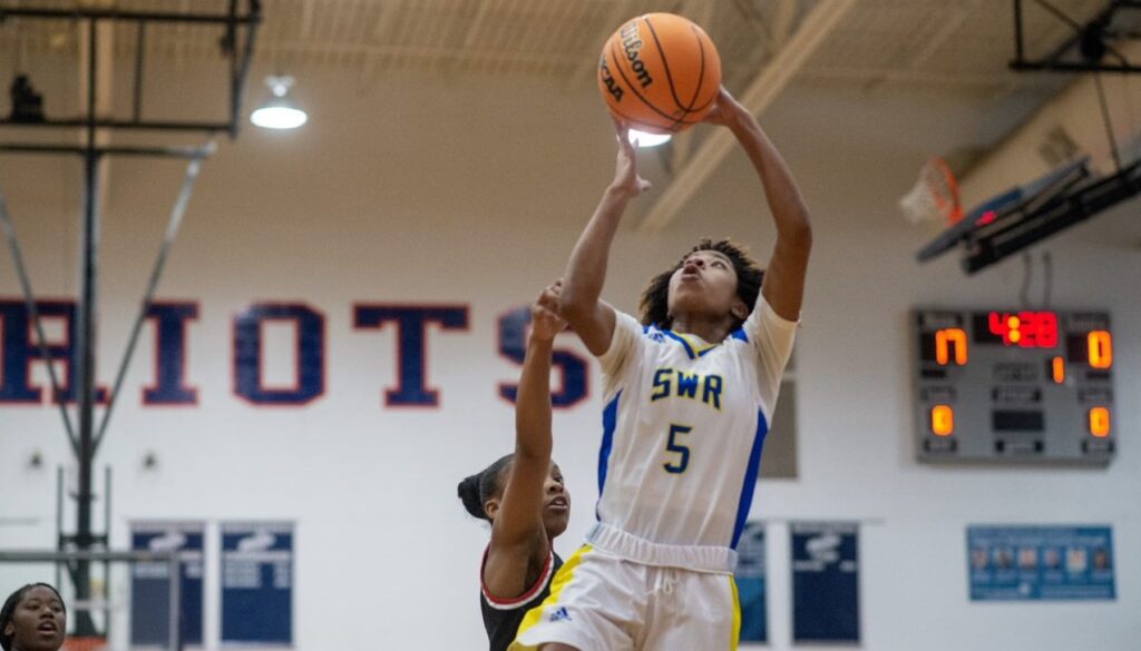 SWR girls Caressa King v Tville in tourney Dec2022
