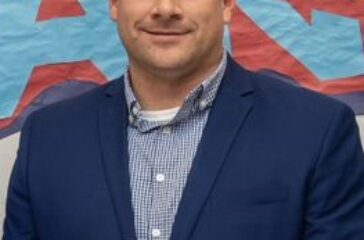 Calvin Brown headshot Dec2022