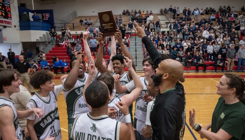 ER boys West Region champions with trophy