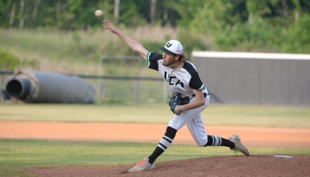 UCA baseball Brett Smith pitching May2023